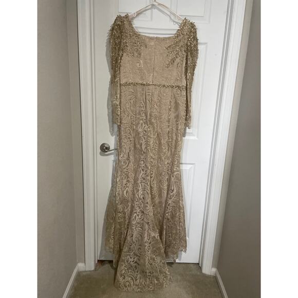 Mac Duggal Golden Godess Crystal Lace Trumpet Evening Gown Sz 14 NWT - Picture 6 of 12